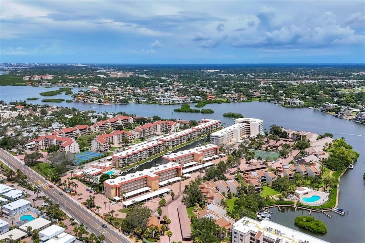 1215 S Portofino Drive, Unit 406, Sarasota, FL 34242 Photo