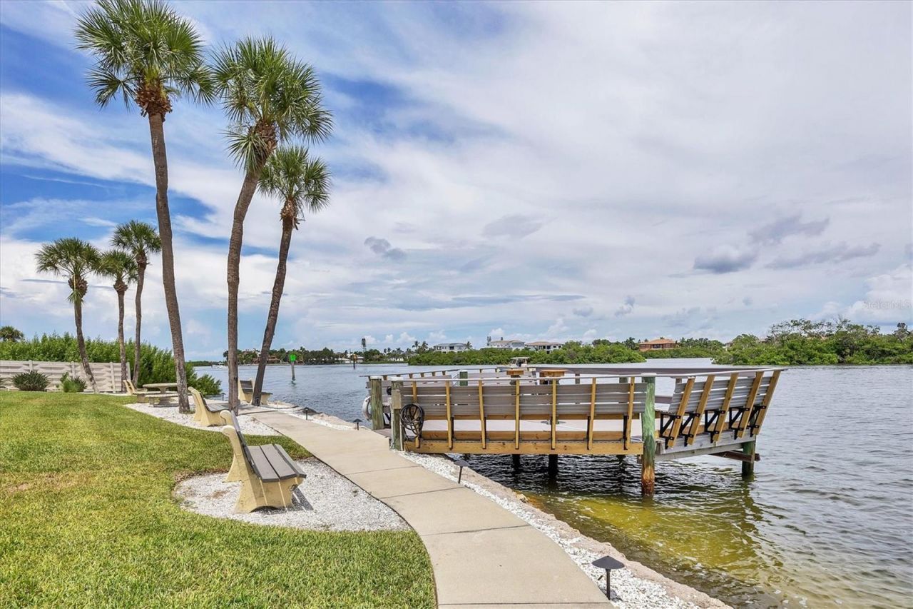 1215 S Portofino Drive, Unit 406, Sarasota, FL 34242 Photo