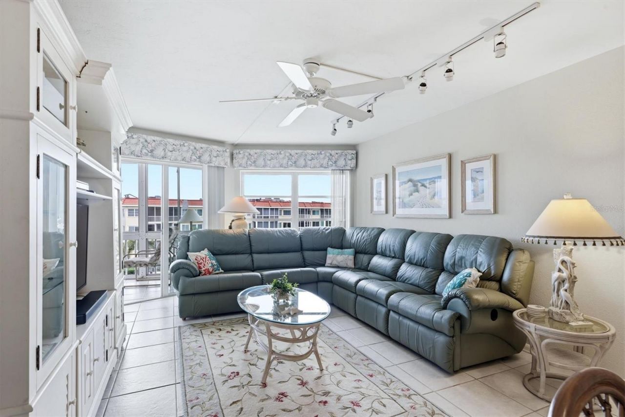1215 S Portofino Drive, Unit 406, Sarasota, FL 34242 Photo