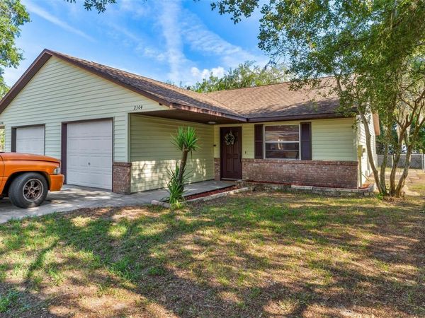2304 CENTENNIAL BOULEVARD , LEESBURG, FL 34748