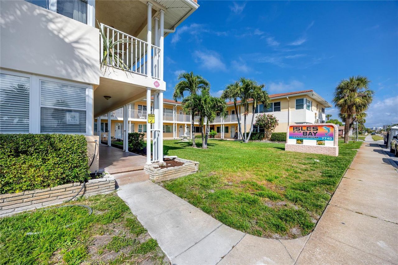 7740 Boca Ciega Drive, Unit 111, Saint Pete Beach, FL 33706 Photo