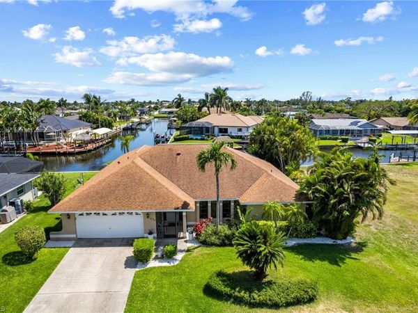 1906 Everest PKWY, CAPE CORAL, FL 33904