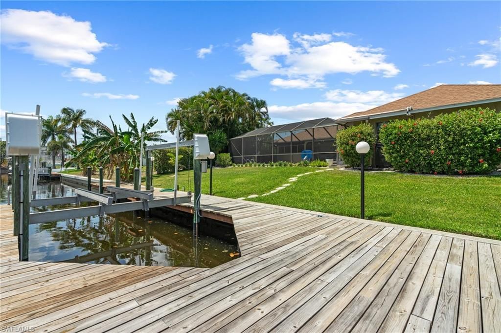 1906 Everest Pkwy, Cape Coral, FL 33904 Photo