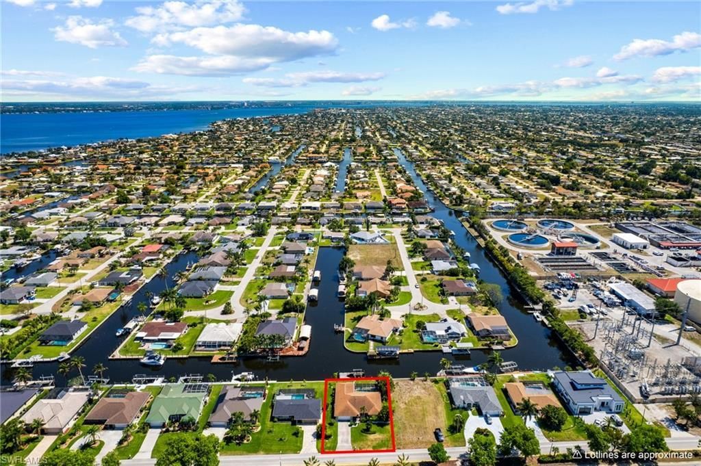 1906 Everest Pkwy, Cape Coral, FL 33904 Photo