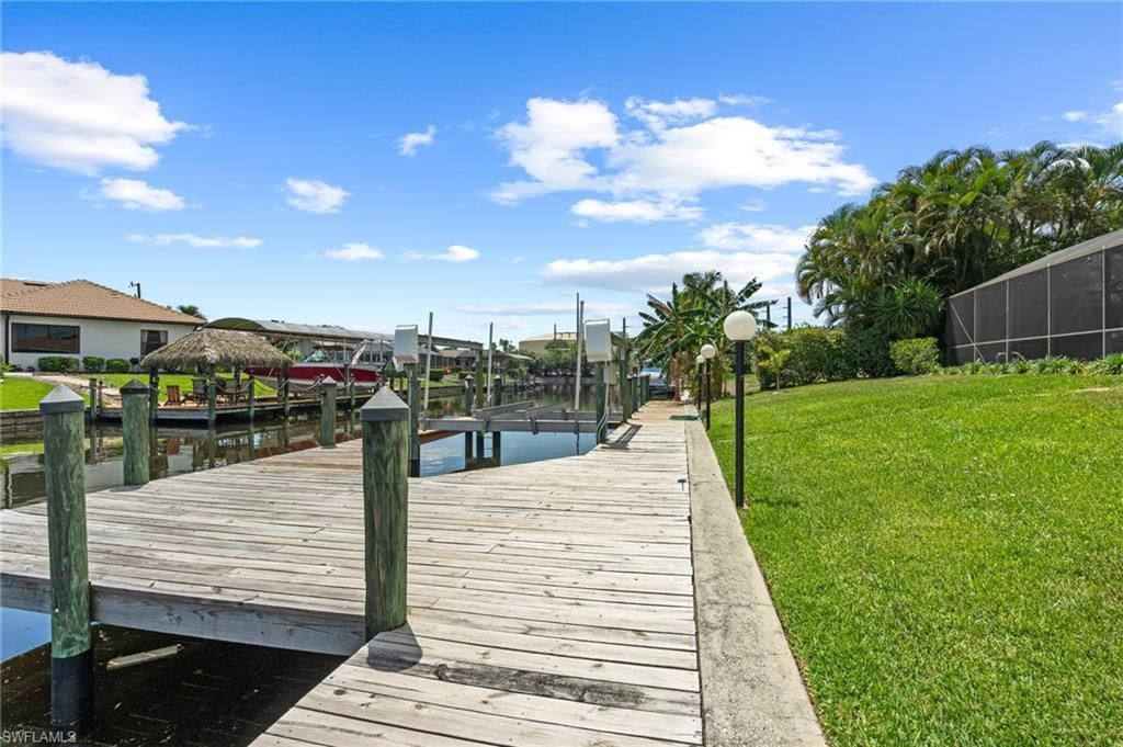 1906 Everest Pkwy, Cape Coral, FL 33904 Photo