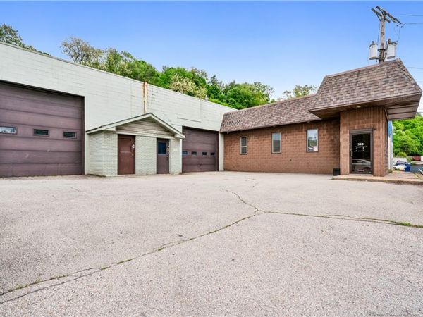520 Washington Avenue , Dravosburg, PA 15034