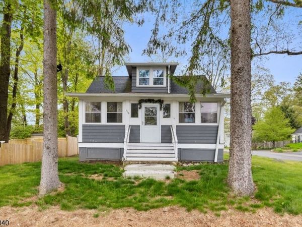 119 Bell Ave, Hopatcong, NJ 07843