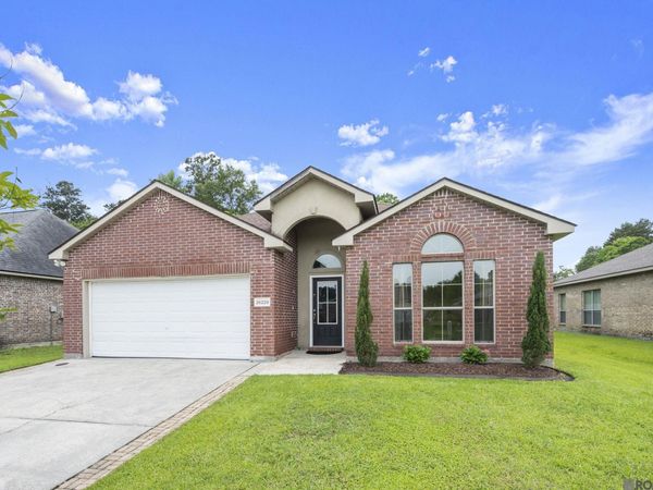 26229 Avoyelles Ave, Denham Springs, LA 70726