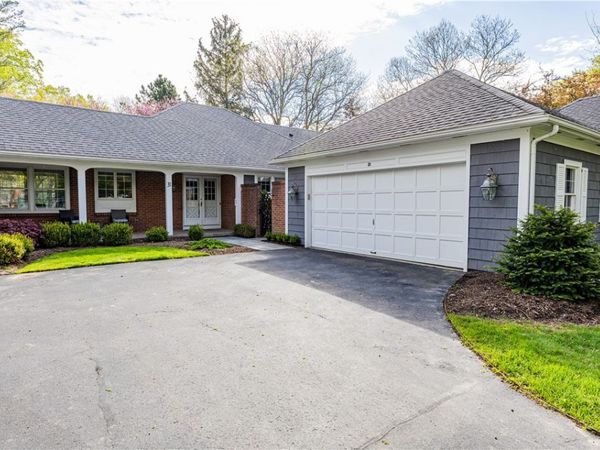 31 Tobey Woods , Pittsford, NY 14534