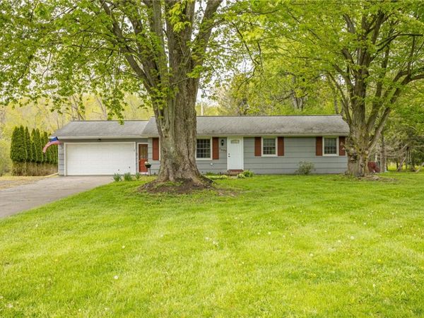 2399 State Route 21, Palmyra, NY 14522