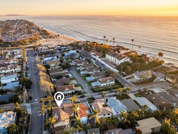 112 La Veta Avenue, Encinitas, CA 92024