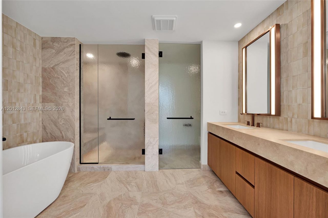 1177 Kane Concourse, Unit 809, Bay Harbor Islands, FL 33154 Photo