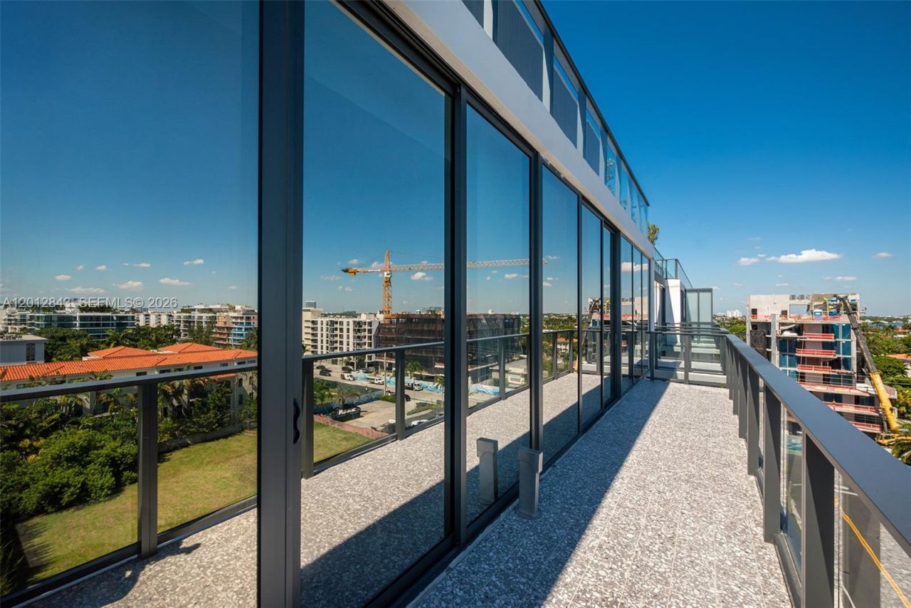 1177 Kane Concourse, Unit 809, Bay Harbor Islands, FL 33154 Photo