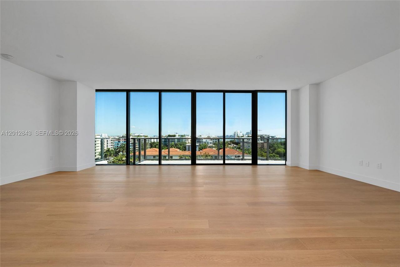 1177 Kane Concourse, Unit 809, Bay Harbor Islands, FL 33154 Photo