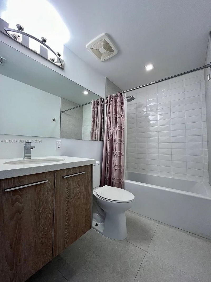 1000 99th St, Unit 3, Bay Harbor Islands, FL 33154 Photo