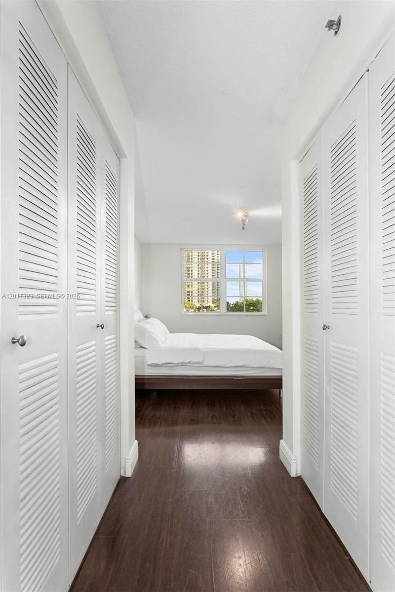 19655 E Country Club Dr , Unit 6304, Aventura, FL 33180 Photo