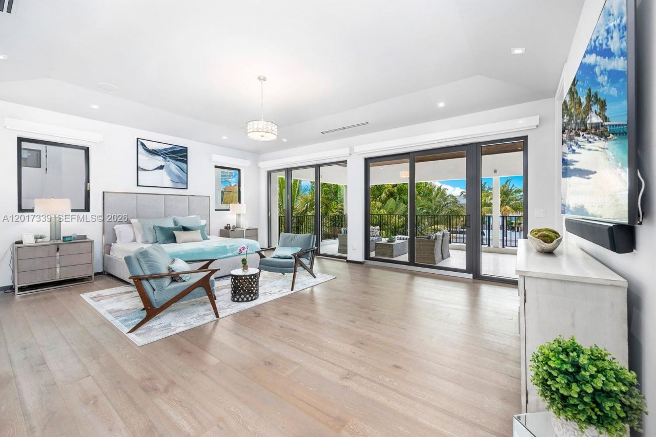 3734 Chase Ave, Miami Beach, FL 33140 Photo