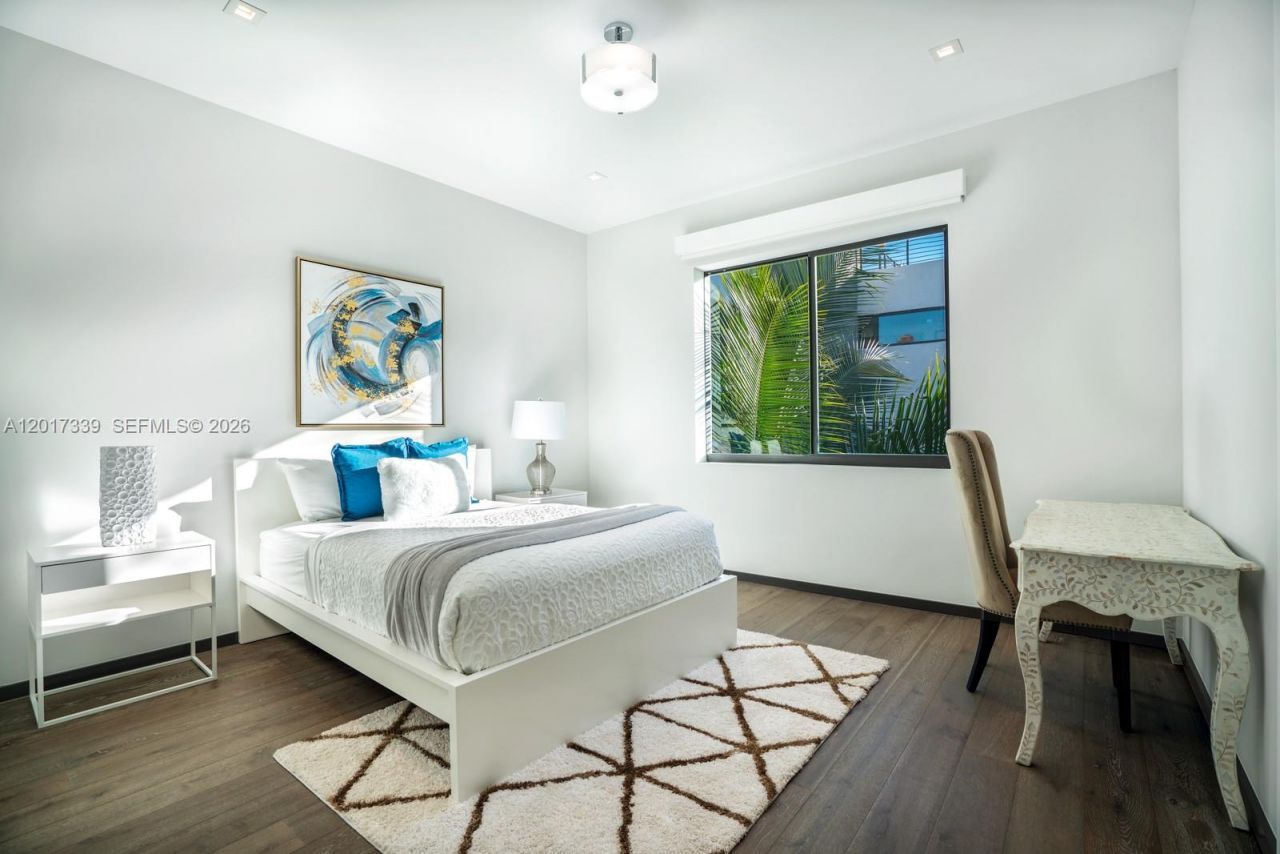 3734 Chase Ave, Miami Beach, FL 33140 Photo