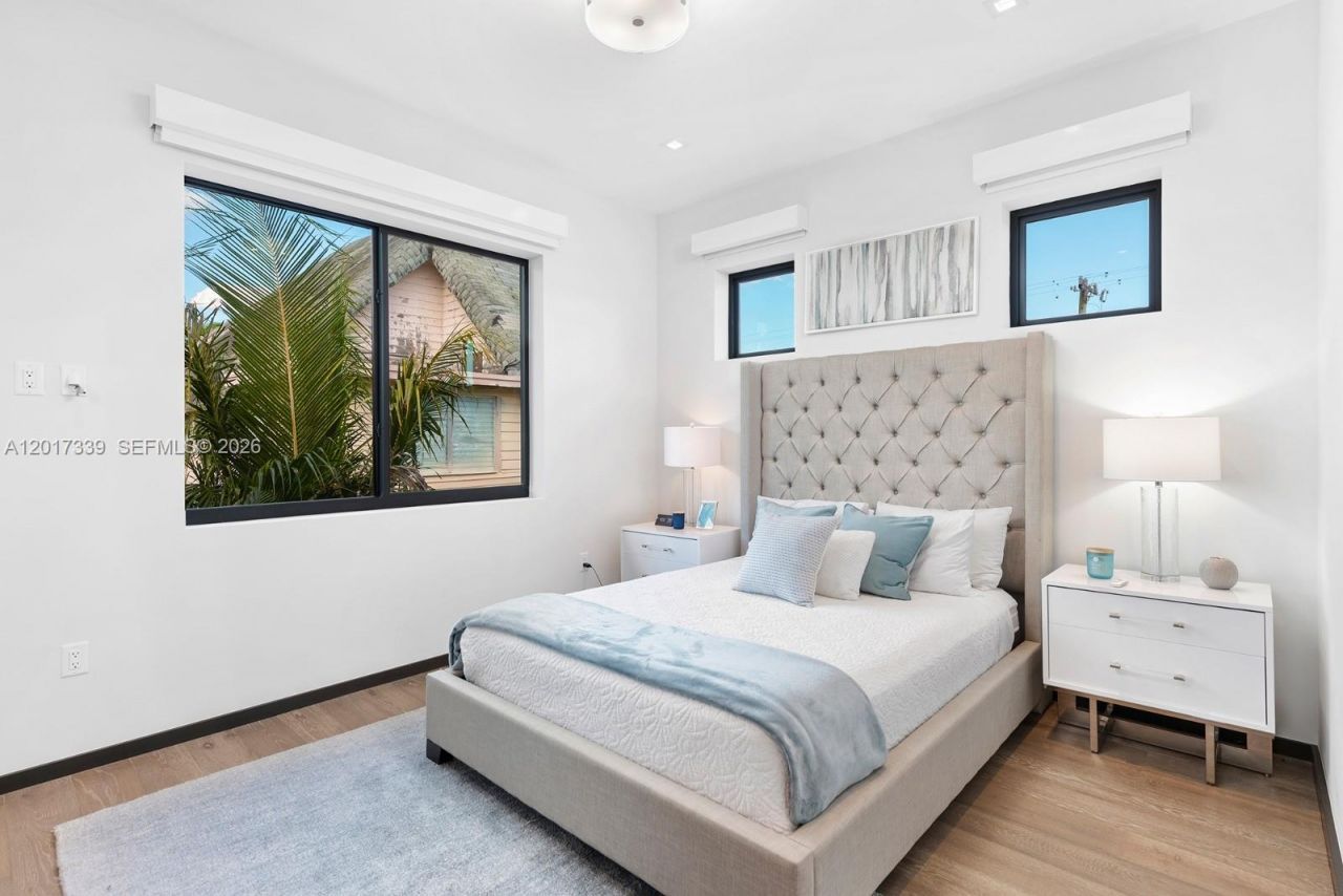 3734 Chase Ave, Miami Beach, FL 33140 Photo