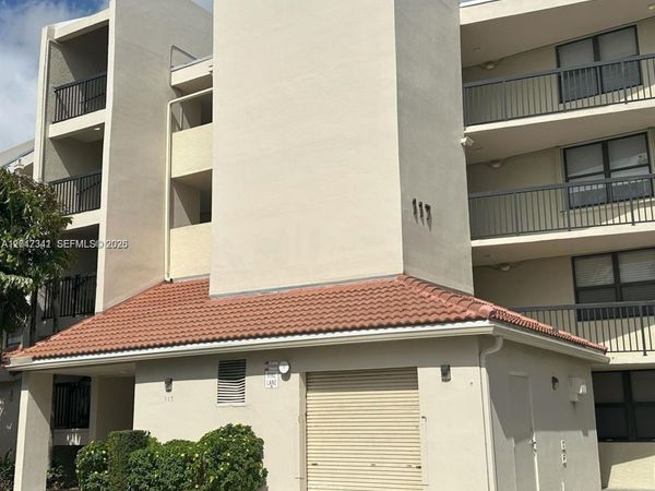 117 Lake Emerald Dr , Unit 308, Oakland Park, FL 33309