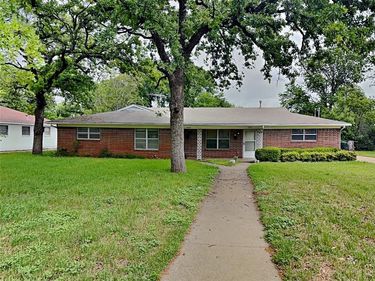 5311 Purington Avenue, Fort Worth, TX 76112
