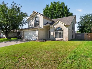 10836 Tall Oak Drive, Fort Worth, TX 76108
