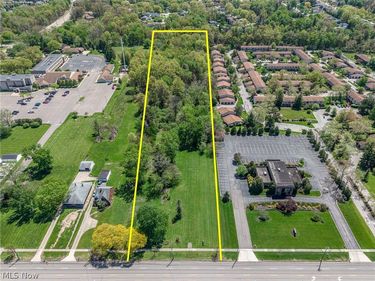 7305 Pearl, Middleburg Heights, OH 44130