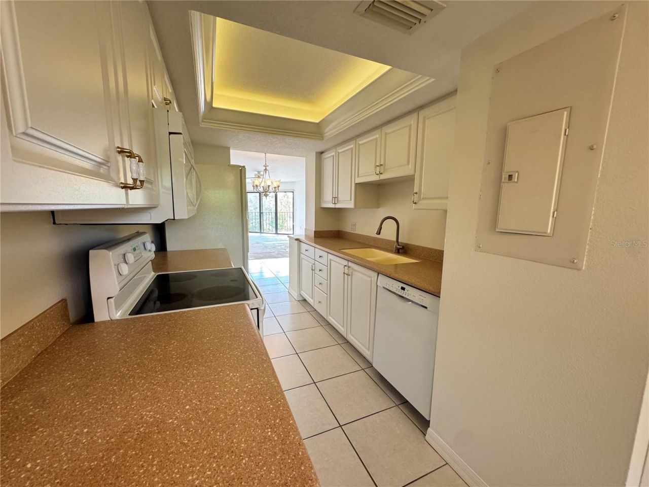 204 3rd Street W, Unit 204, Bradenton, FL 34205 Photo