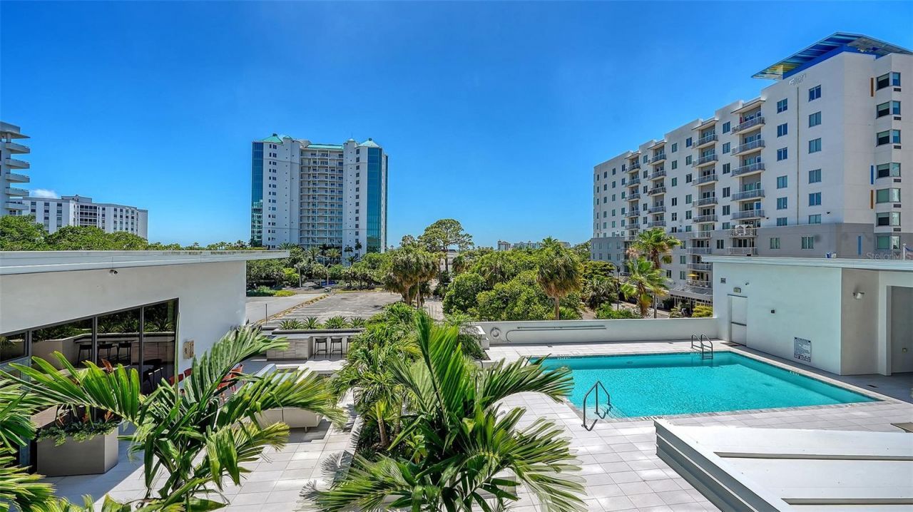 300 S Pineapple Avenue, Unit 302, Sarasota, FL 34236 Photo