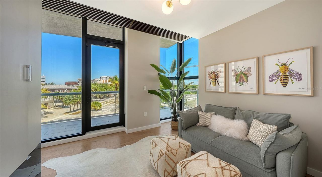 300 S Pineapple Avenue, Unit 302, Sarasota, FL 34236 Photo