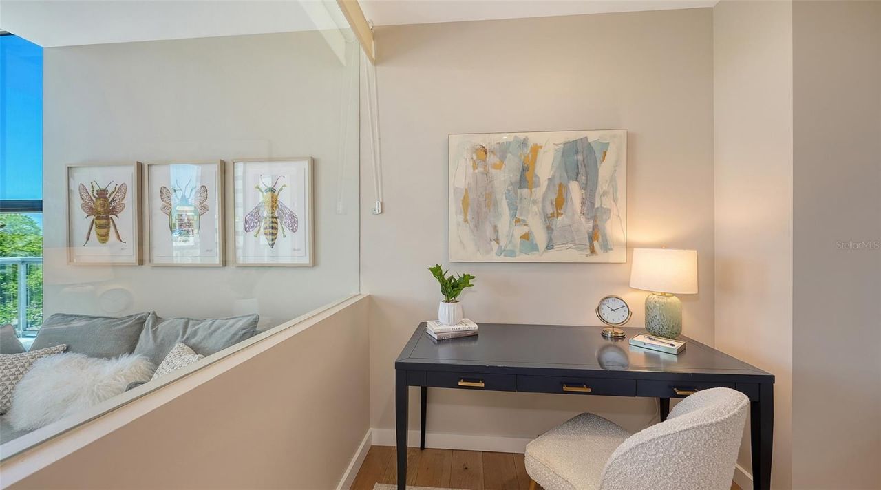300 S Pineapple Avenue, Unit 302, Sarasota, FL 34236 Photo