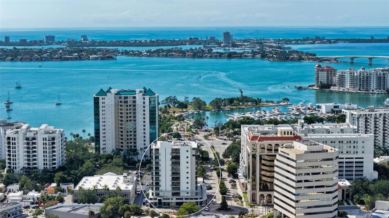 300 S Pineapple Avenue, Unit 302, Sarasota, FL 34236 Photo