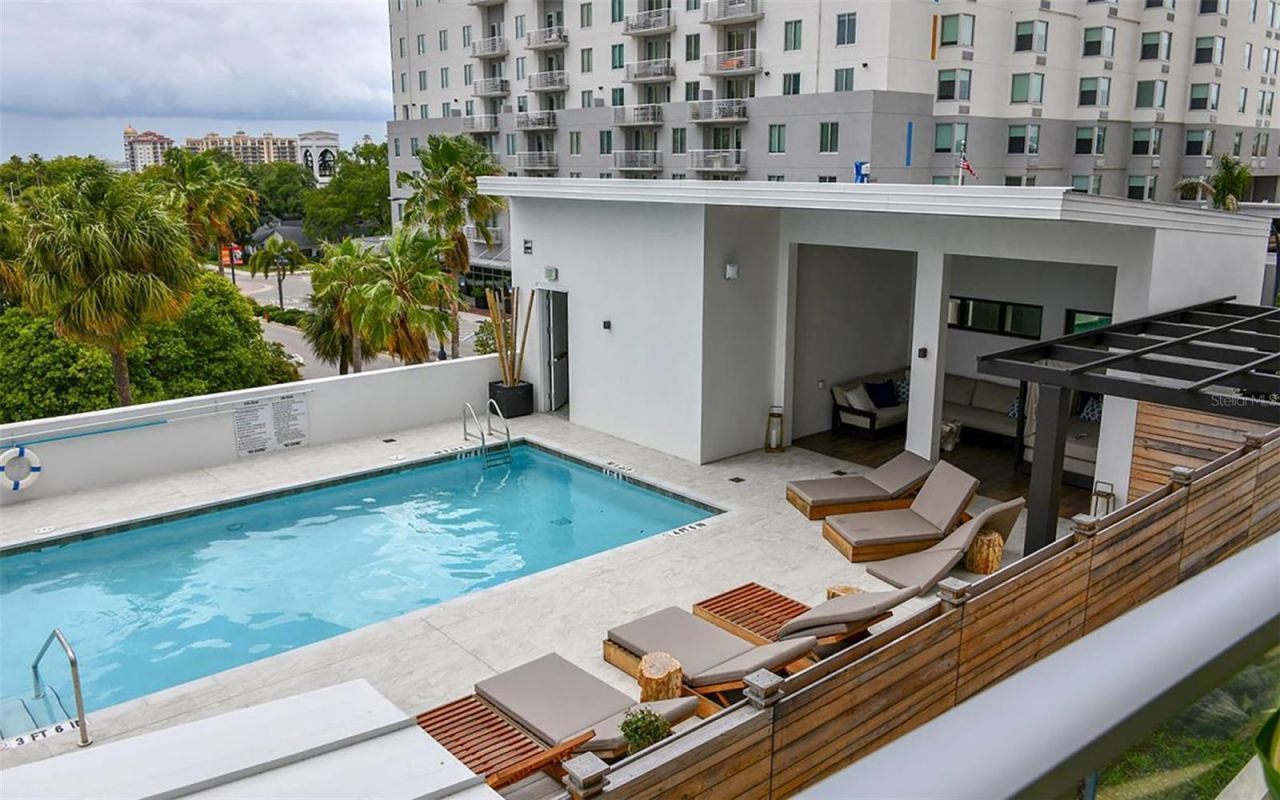 300 S Pineapple Avenue, Unit 302, Sarasota, FL 34236 Photo