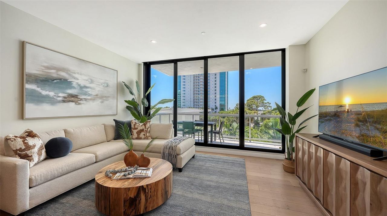 300 S Pineapple Avenue, Unit 302, Sarasota, FL 34236 Photo