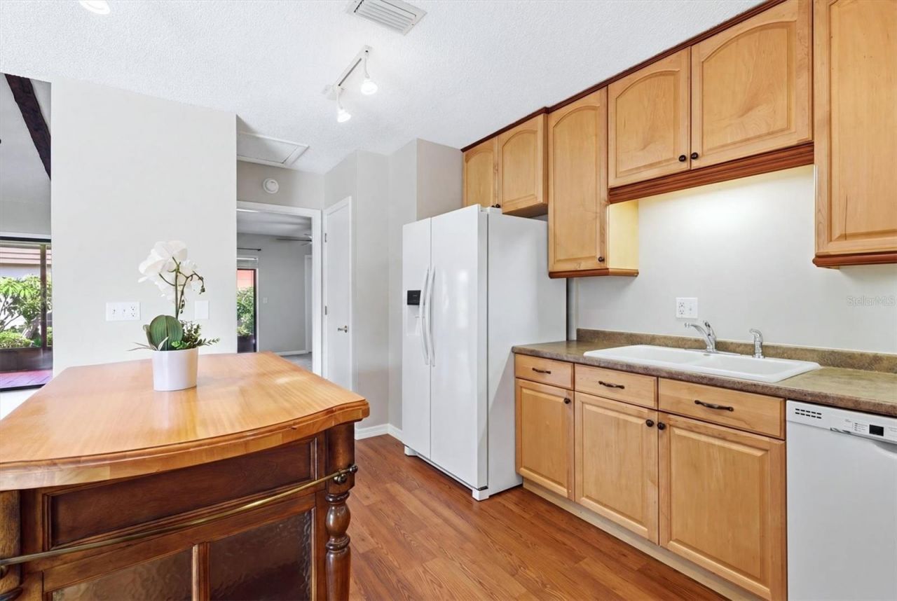6628 Draw Lane, Unit 122, Sarasota, FL 34238 Photo