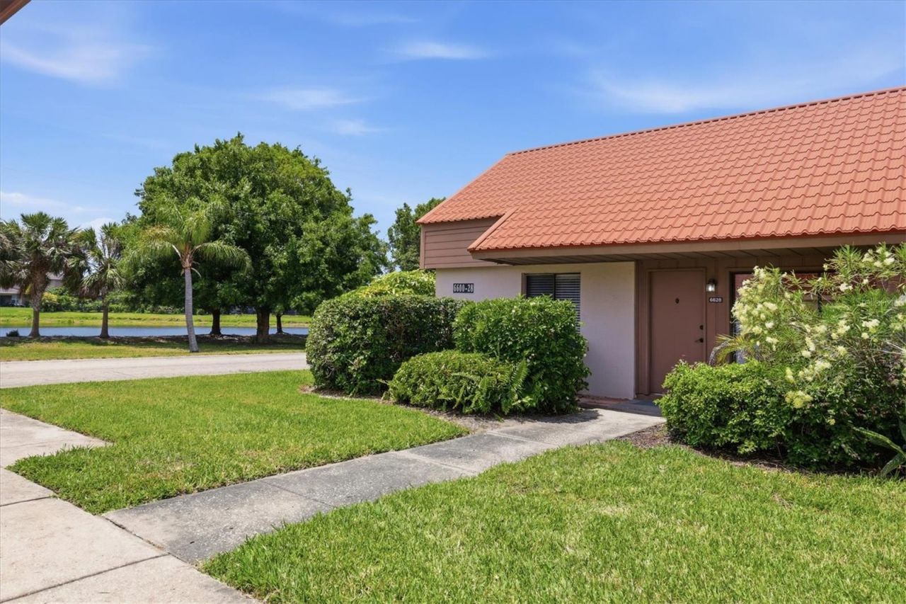 6628 Draw Lane, Unit 122, Sarasota, FL 34238 Photo