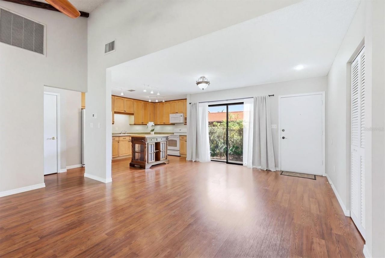 6628 Draw Lane, Unit 122, Sarasota, FL 34238 Photo
