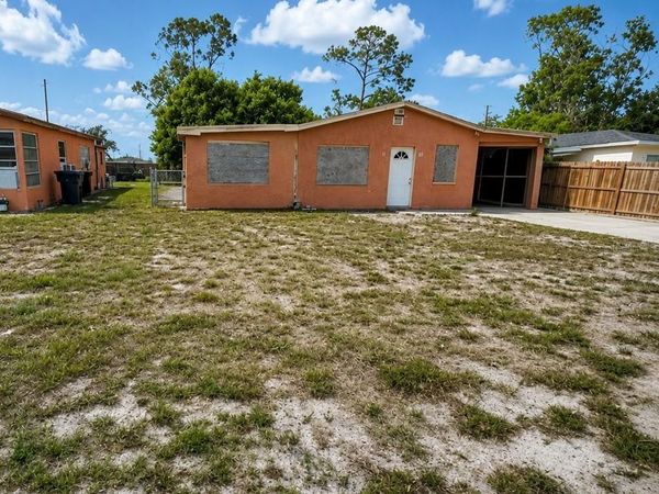 48 PRINCETON AVENUE, FROSTPROOF, FL 33843