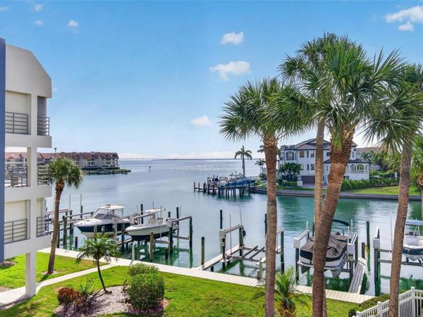 363 PINELLAS BAYWAY S, Unit 42, ST PETERSBURG, FL 33715