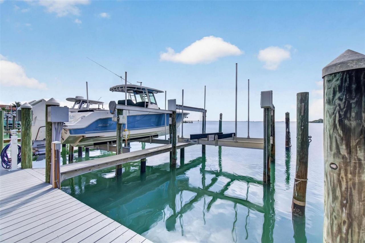 363 Pinellas Bayway S, Unit 42, Saint Petersburg, FL 33715 Photo