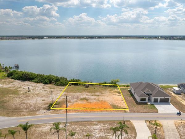 842 EAGLE LAKE LOOP ROAD , EAGLE LAKE, FL 33839