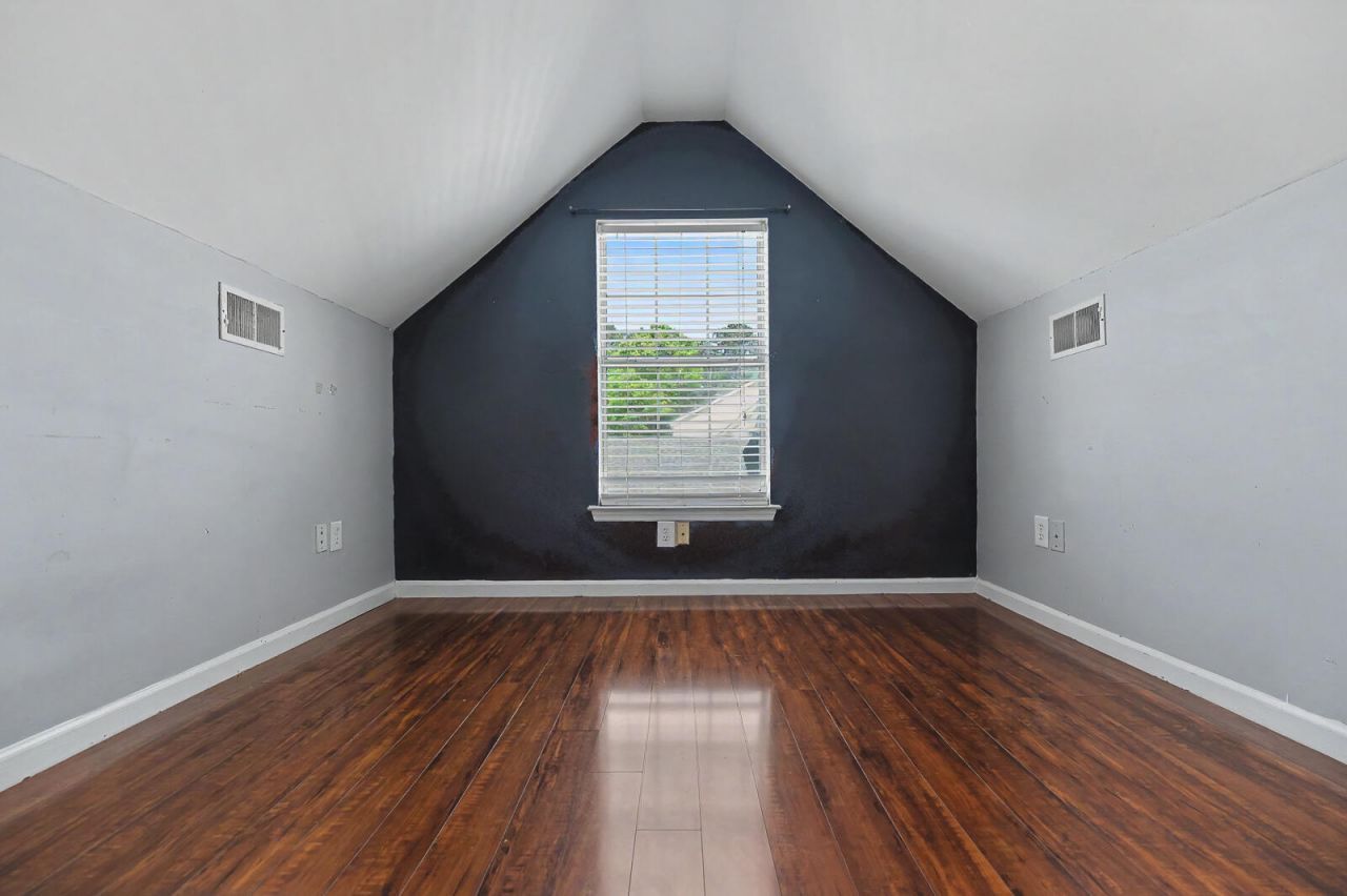 136 Blue Jasmine Lane Photo 12