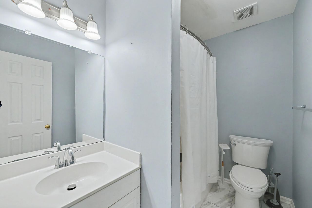 136 Blue Jasmine Lane Photo 14