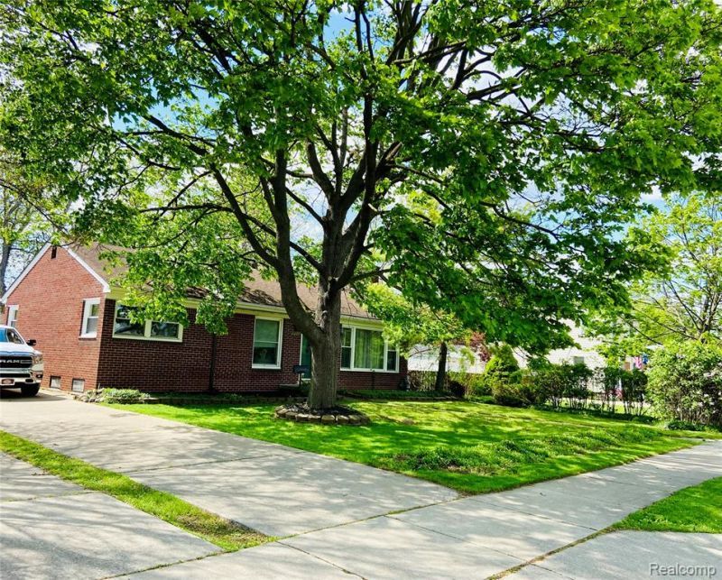 17812 Quarry Road, Riverview, MI 48193 Main Photo