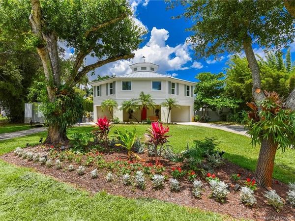 1374 NW Coconut Point Lane, Stuart, FL 34994
