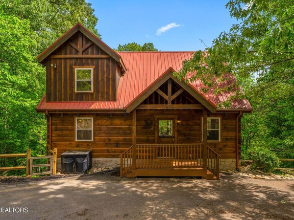 459 Ownby Circle, Gatlinburg, TN 37738