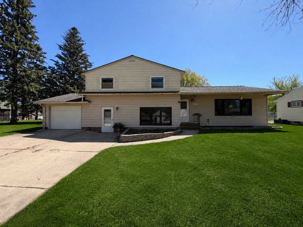 3029 Oak Avenue , Slayton, MN 56172