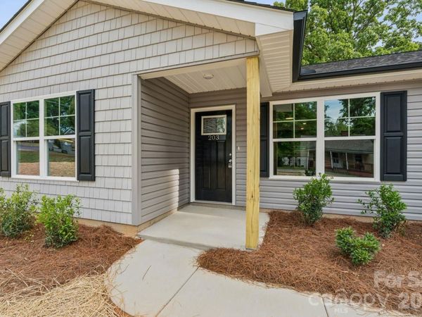 203 W 17th Street, Kannapolis, NC 28081
