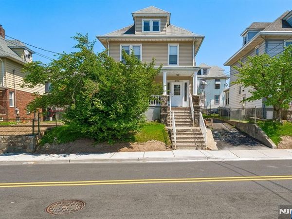 393 Main Street, RIDGEFIELD PARK, NJ 07660