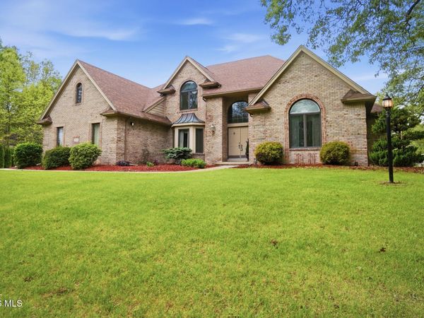 9143 Rolling Hill Road, Holland, OH 43528
